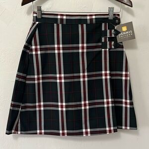 DENNIS UNIFORM double tab pleat skort SIZE junior 7 sequoia plaid NWT green red